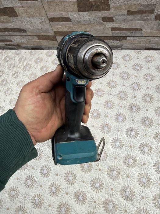 Акумулаторен винтоверт MAKITA