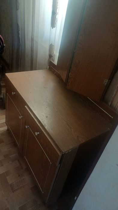 Тумба с зеркалом. Шкаф с зеркалом