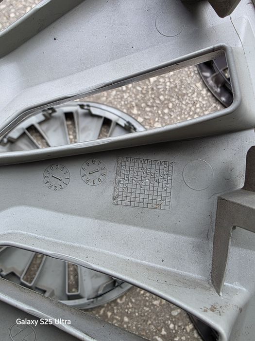 Оригинални тасове 16 цола Skoda Шкода 4 броя