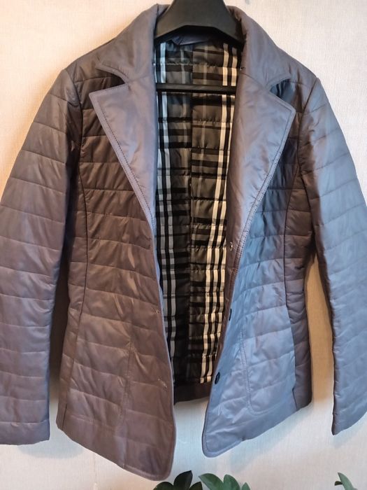 Ветровка для девочки