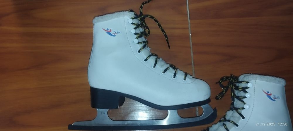 Коньки в отличном состоянии