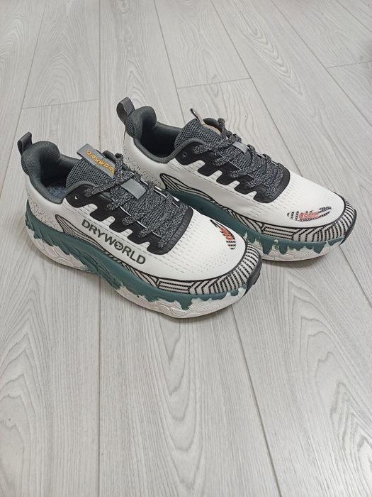 Pantofi sport Nr 42 /26,5 cm