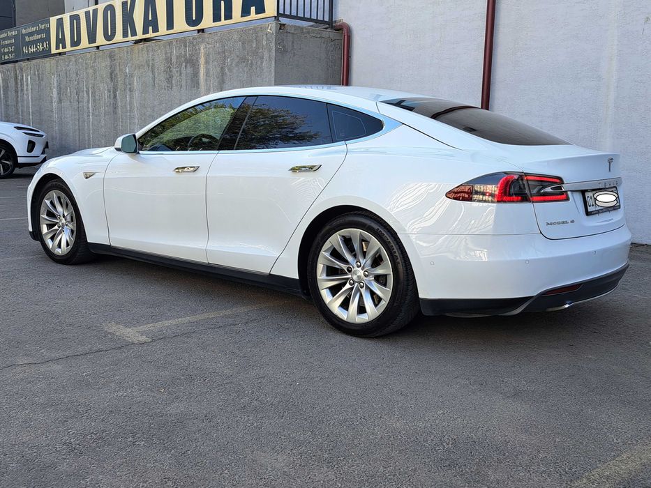 Tesla Model S 90D Dual Motor, 2016г. (USA)