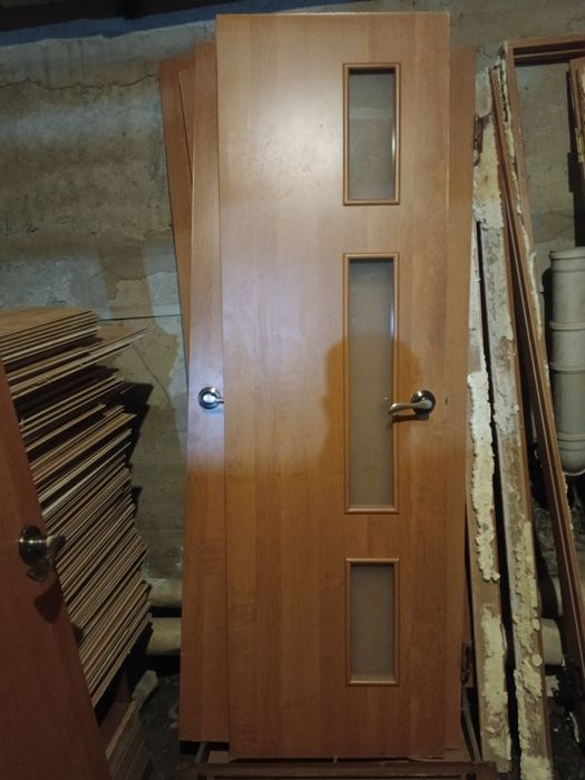 Продам двери межкомнатные