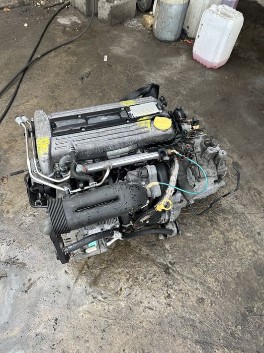 Двигатель Опель вектра x2.5xe
