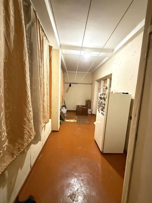 Продаётся 3х комнатная квартира на Чиланзаре. 9-квартал. 73 квм кирпич