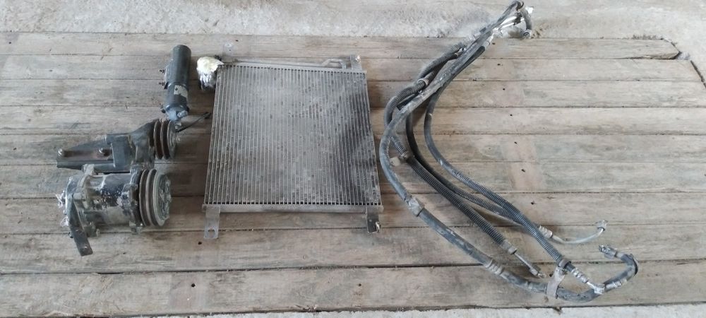 Запчастлар сотилади