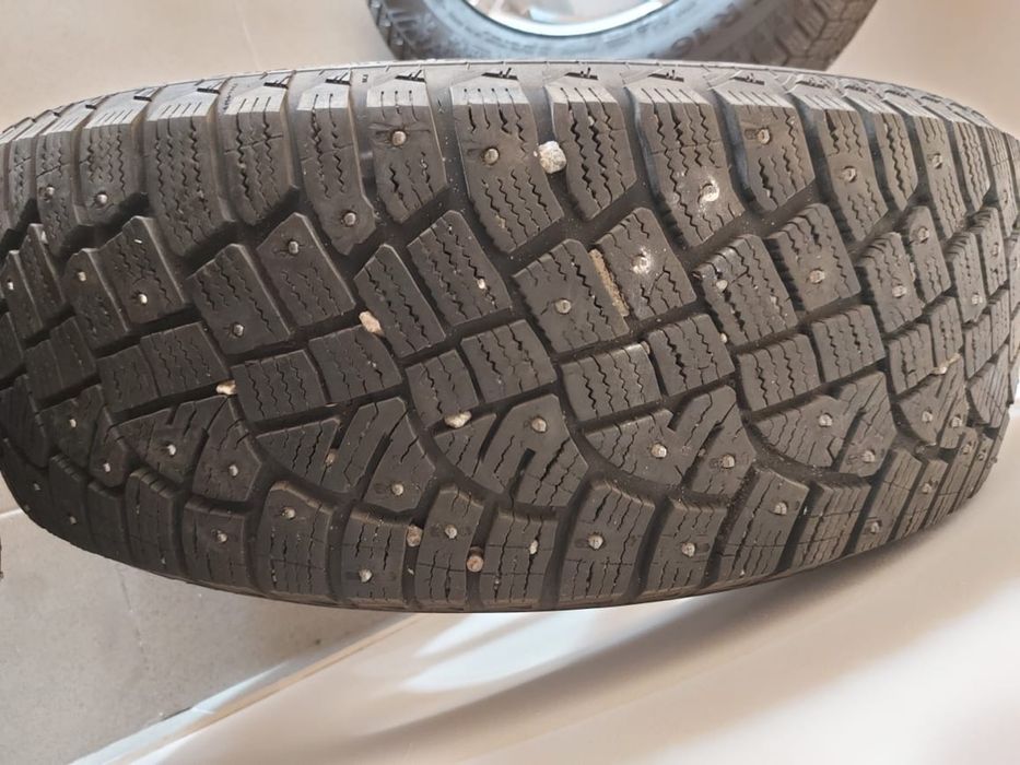 Продам диски с резиной 215/65R16
