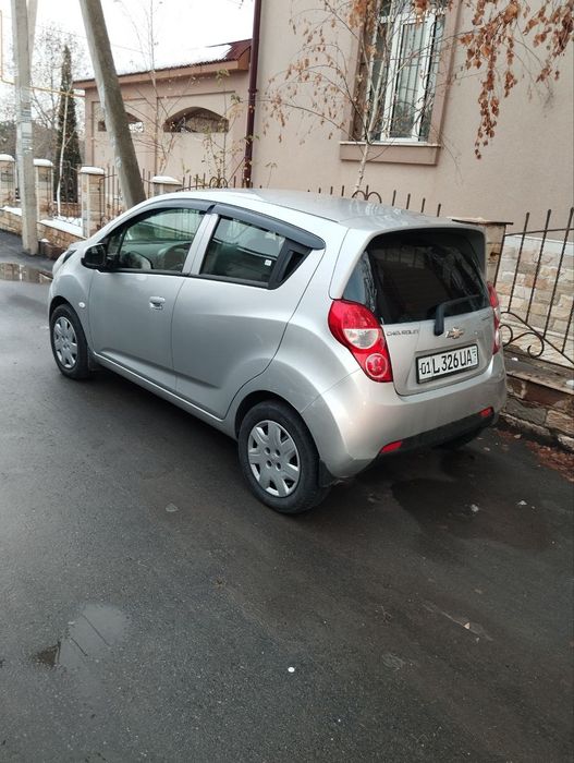 2015 спарк сотилади