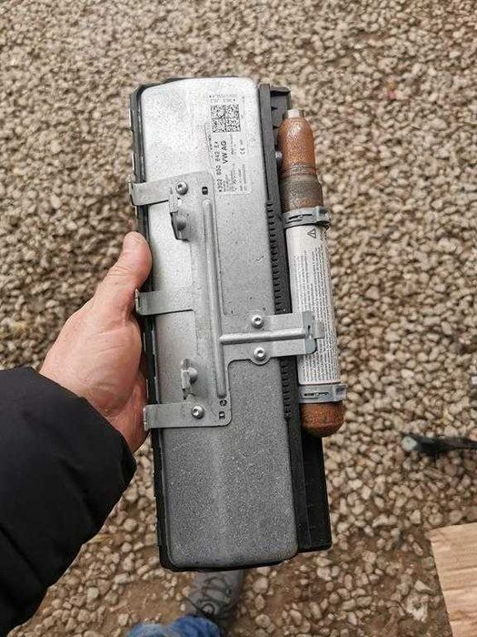 AIRBAG pasager airbag genunchi vw passat b8