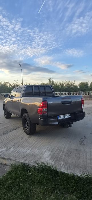 Toyota Hilux 2.4