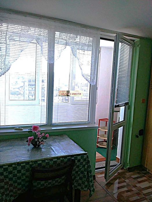 Дава се под наем Едностаен апартамент в Русе, Мидия Енос - 30 кв.м за 153 € - Снимка #2