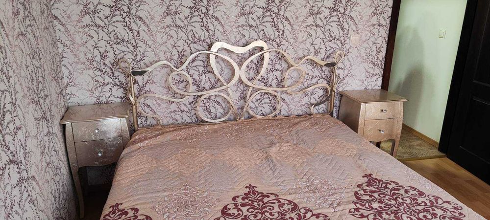 Продава се Тристаен апартамент в Варна, Гръцка махала - 100 кв.м за 2490 €/кв.м - Снимка #4