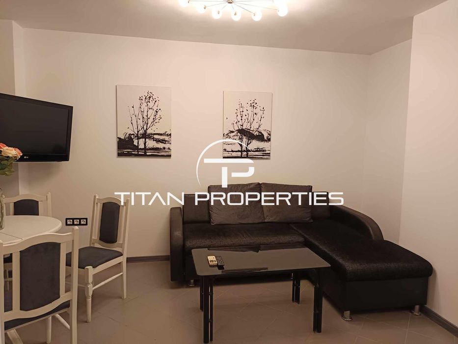 Дава се под наем Двустаен апартамент в Варна, Център - 55 кв.м за 458.49 € - Снимка #1