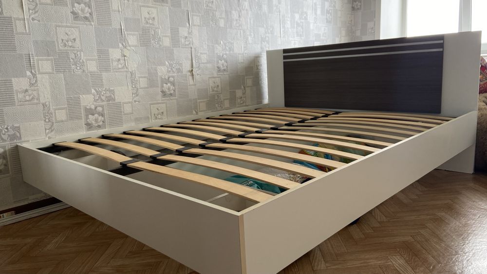 Продам 2-х спальный кровать