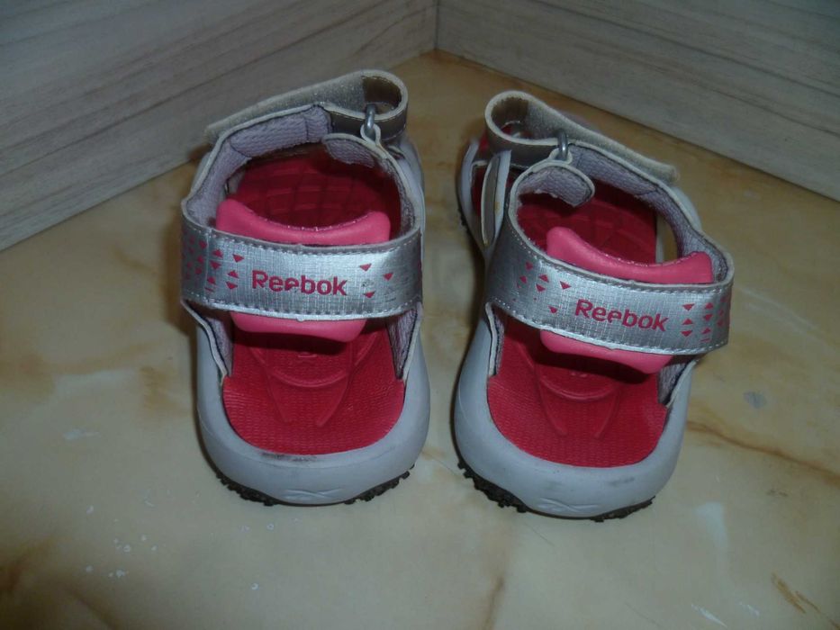 REEBOK сандали №37