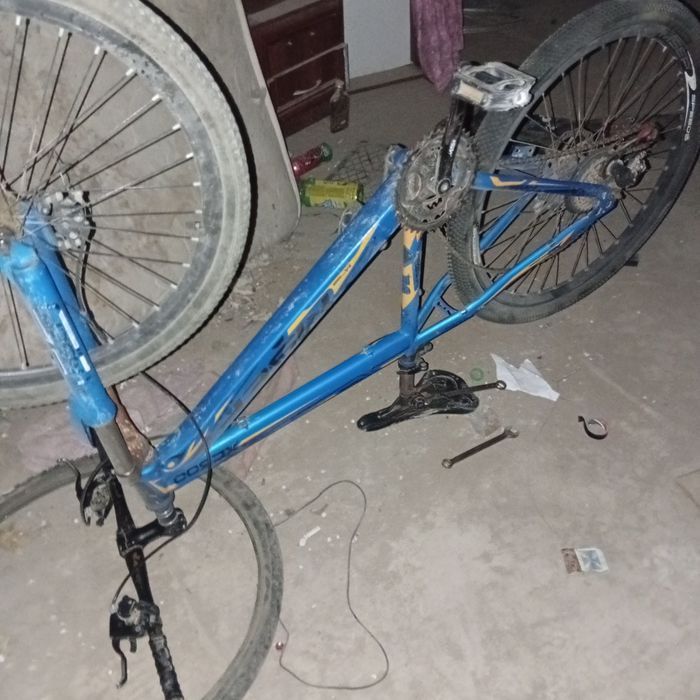 Велосипед сатылады 15к Срошно сатылады