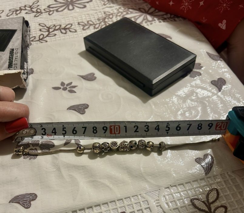 Bratara aur 14 k PANDORA