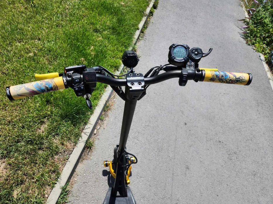 Електрически скутер Kaabo Mantis 10 DUAL 2 мотора X 1000W