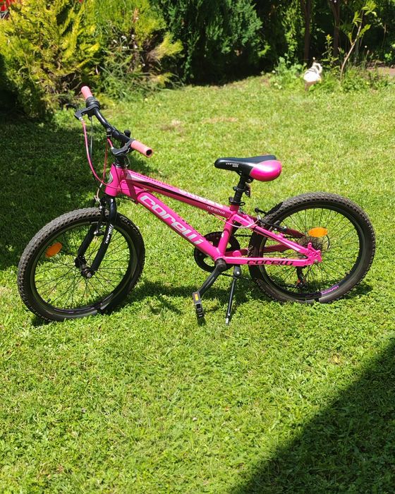 Bicicleta pentru copii roz