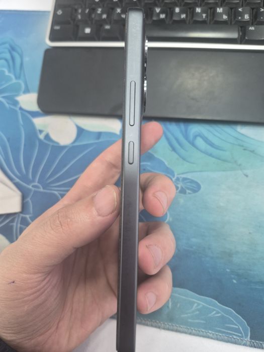 Продам телефон Oppo Reno 13F