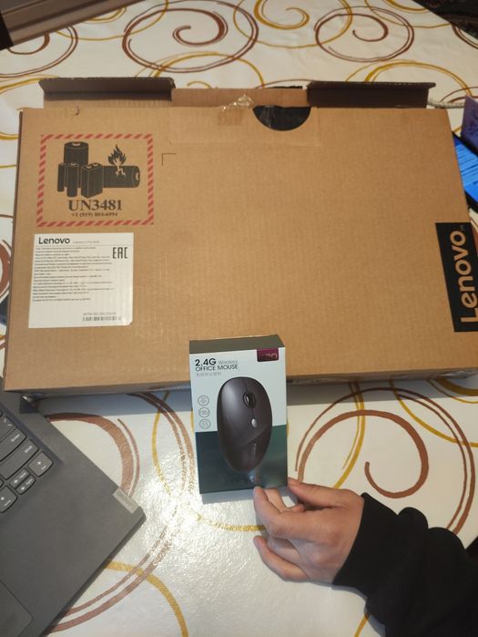 Lenovo. Lenovo v14-ADA