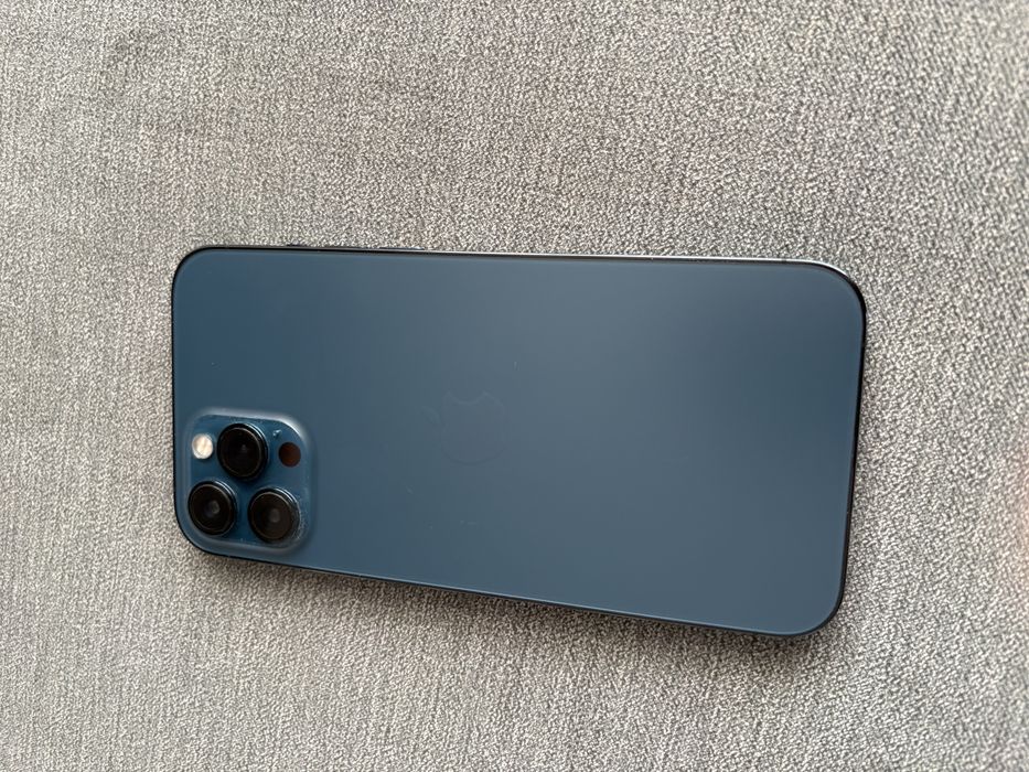 IPhone 12 Pro max  256 GB  в отлично състояние