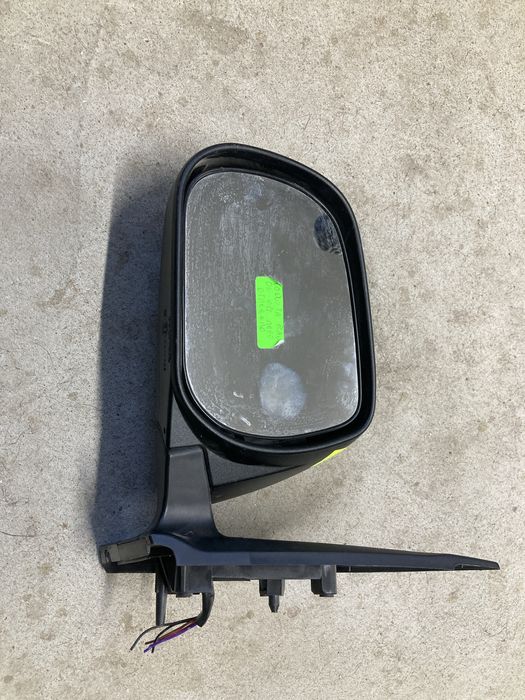 Ляво огледало за тойота рав4/toyota rav4 06-08г