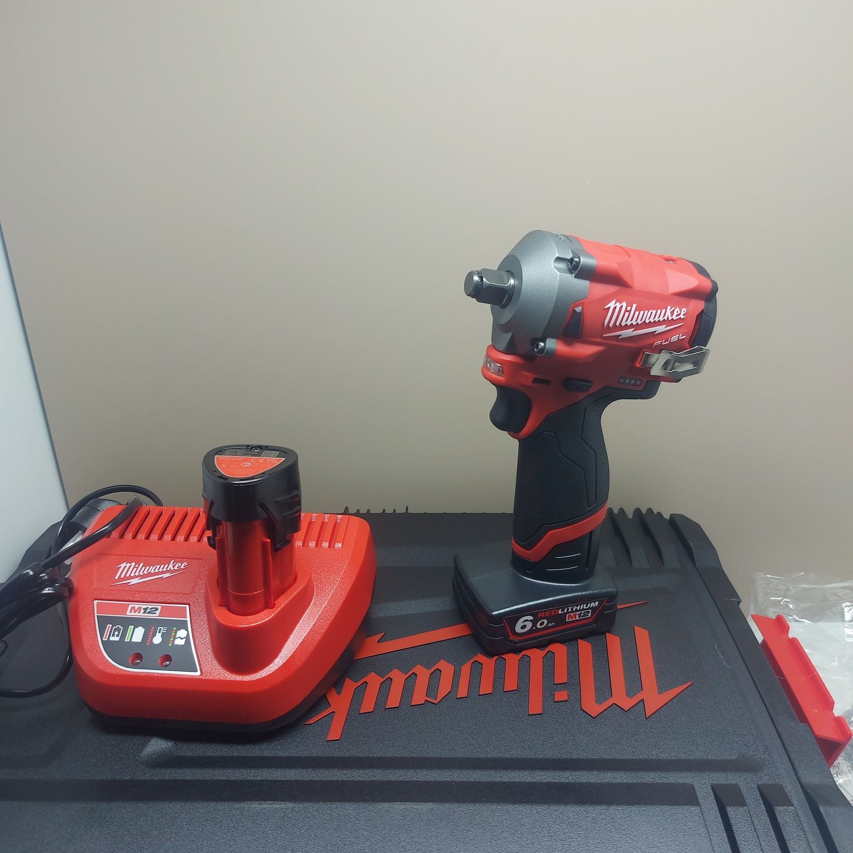 Milwaukee m12fiw12 deals