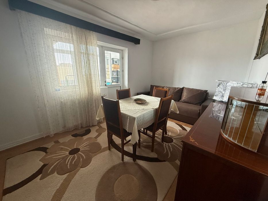 Apartament micro 4 decomandat 3 camere