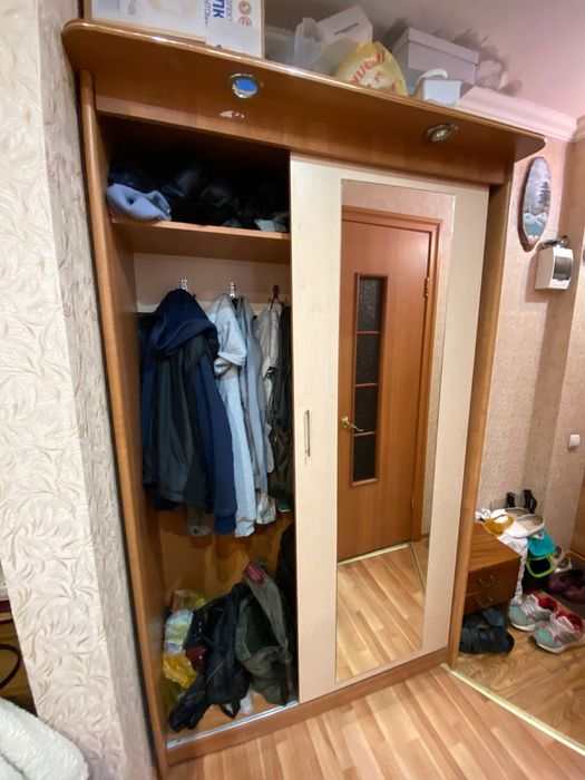 Продам прихожую