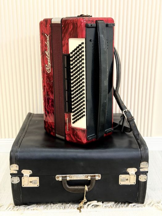 Бесқатар баян пятирядный