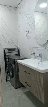 Шота Руставели Продаю 1/8/10 жк навруз 34кв.м