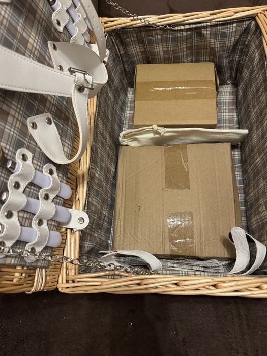 Cos picnic 2 persoane cu accesorii IDEAL PENTRU CADOU