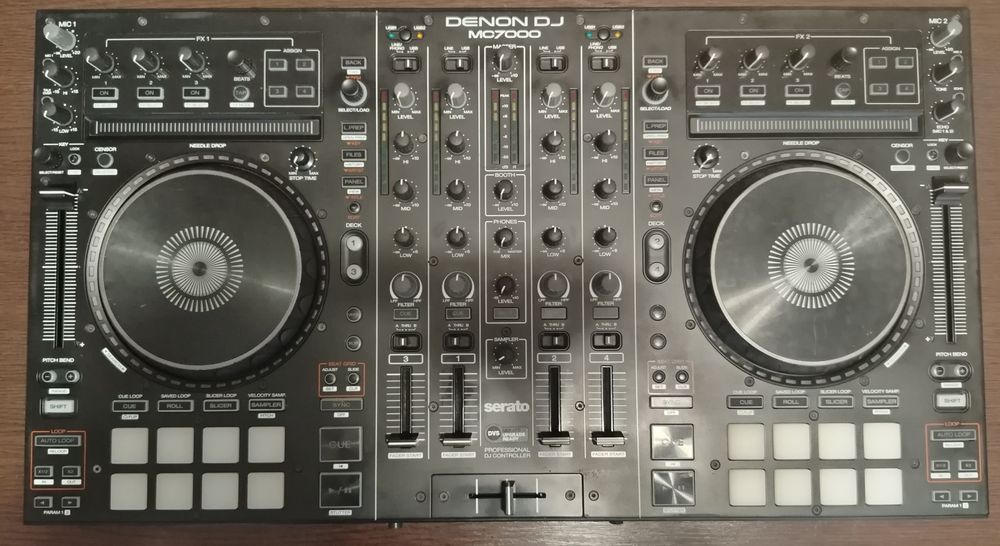 Vând consola Dj Denon mc7000