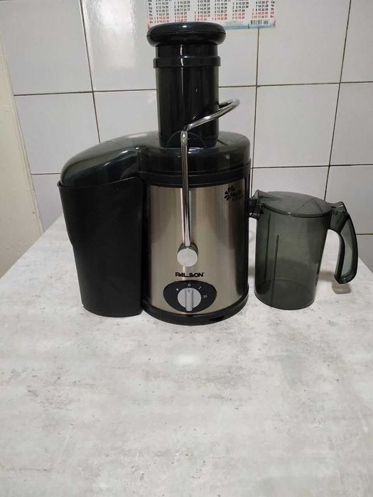 Соковыжималка Palson 30561. В отличном состоянии. 800Вт