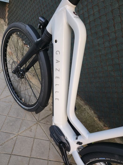 Електрически Gazelle Chamonix C5 Като нов с вътрешни скорости  Shimano