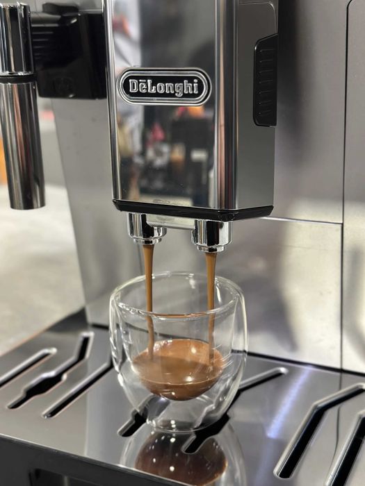 Кафемашина DeLonghi Primadonna Class