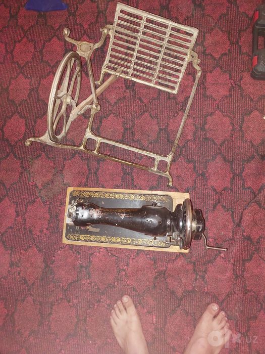 Tikuv mashinasi SSSR davri ishlab chiqarilgan