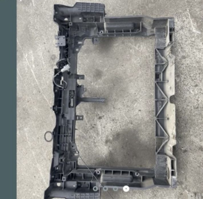 Mazda CX-7 2.2d 4x4 2010година Маска