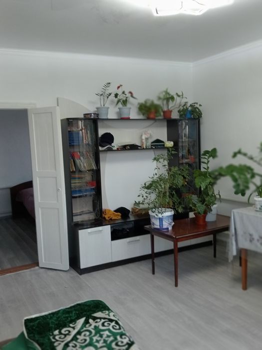 Шпальный большой дом