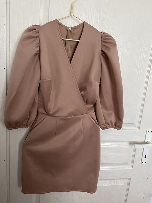 Rochie bej evenimente