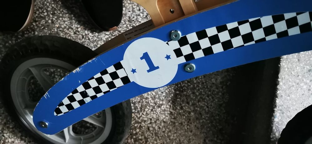 Дървено баланс колело