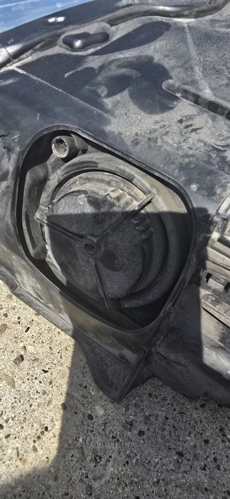 Десен фар за Audi Q7 4L американски