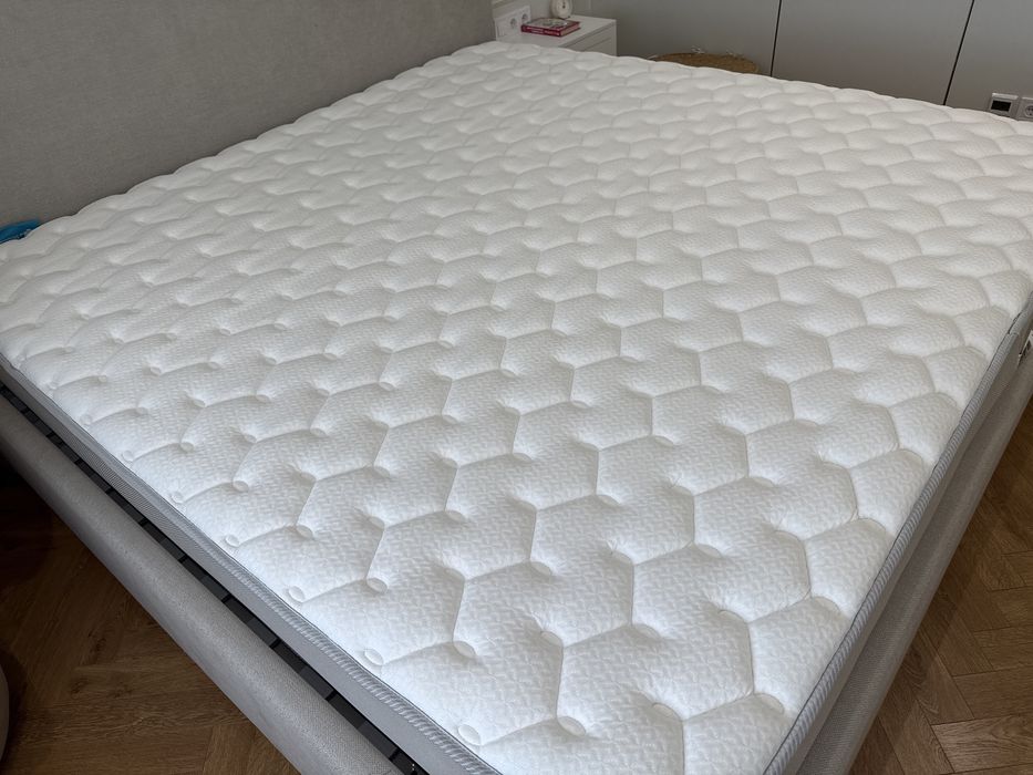 Продам матрас Аскона 200х200