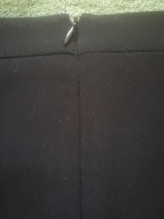 Черна пола DiKa нова, 34 размер