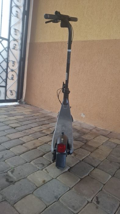 Vand trotineta electirca ninebot sau schimb cu-descriere