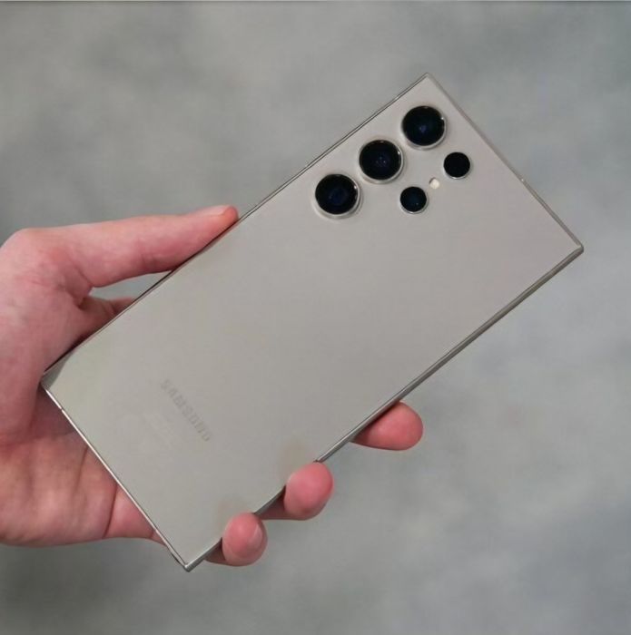 Samsung S25 Ultra 12/256 обмен с доплатой.