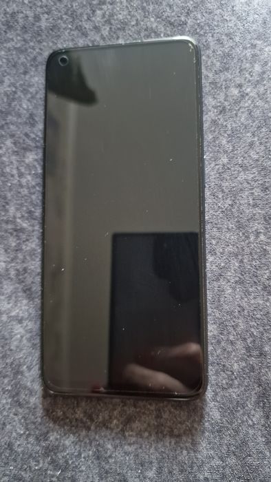 Продаётся телефон