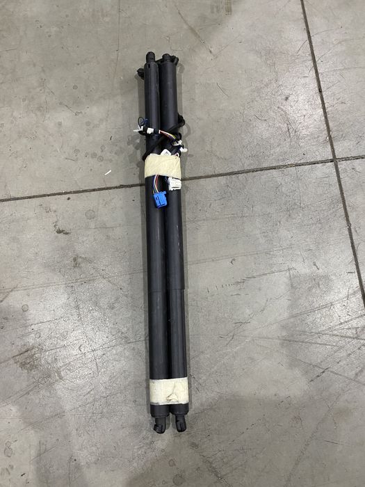 Set amortizoare hayon actionat electric Mercedes GLA W156